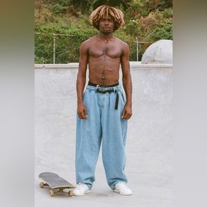 Boohooman SKATE FIT JEANS WITH EMBROIDERY